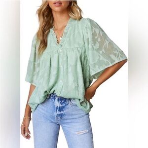 NWT floral Baby doll top  size large 🌸🌺🌹BN 7  Dakatoo